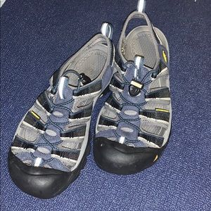 MENS Keen Newport Sandals! Worn once!